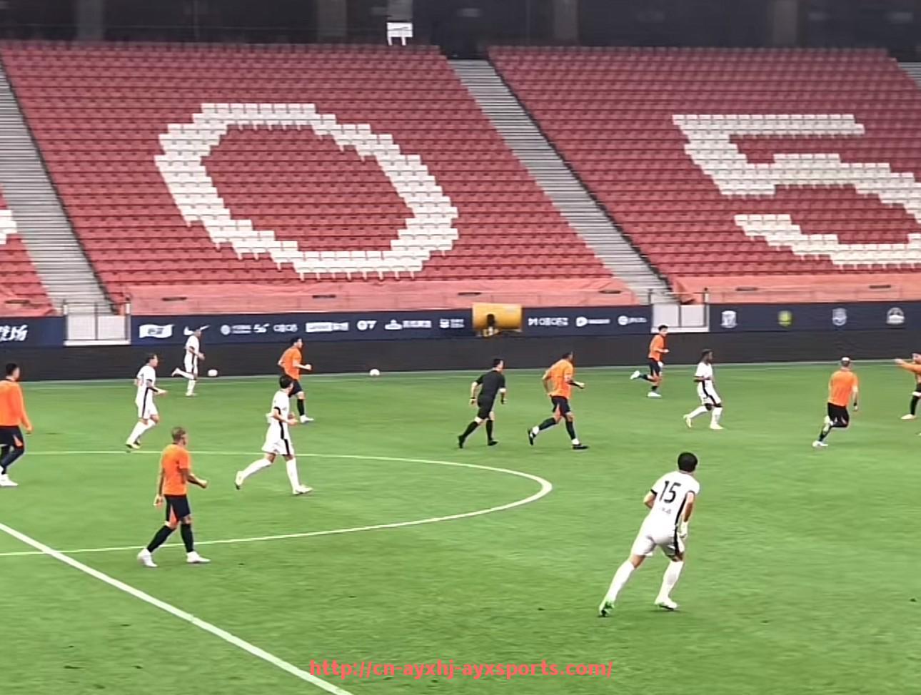 爱游戏体育-NBA著名女主播果果资料介绍与播报风格